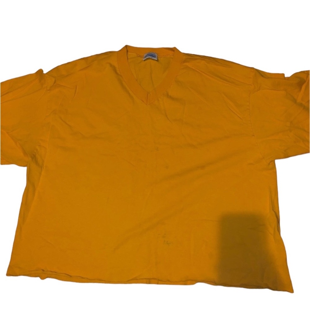 Discus Athletic Vneck Cropped Tshirt